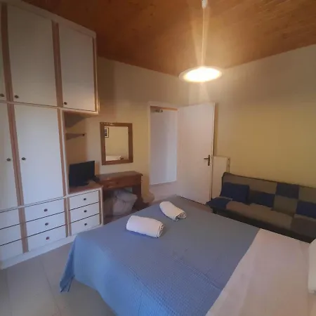 Summer Holidays Apartamento Nikiana